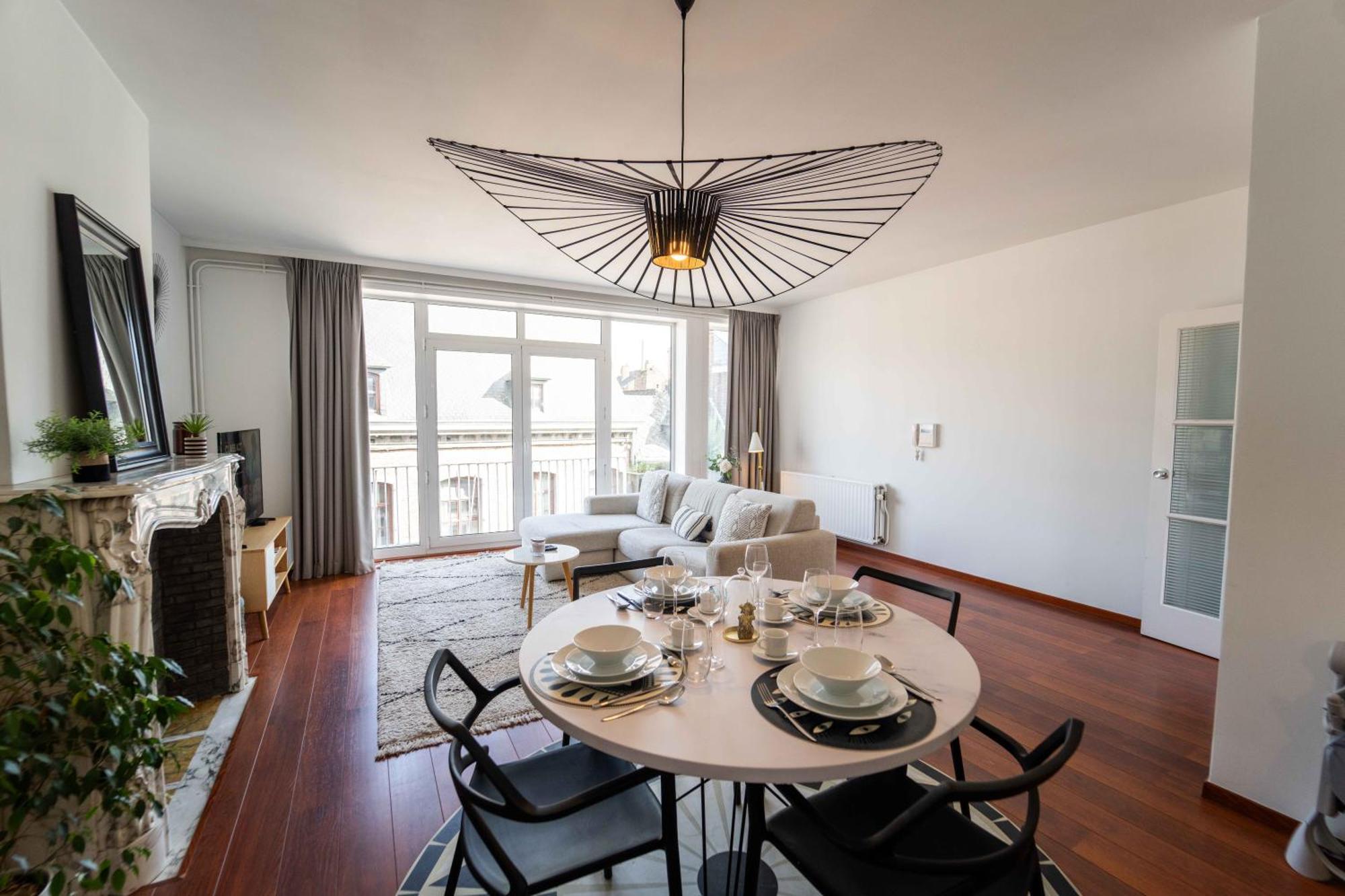 Luxury Apart' Mons City Center With Terrace Apartment Exterior photo